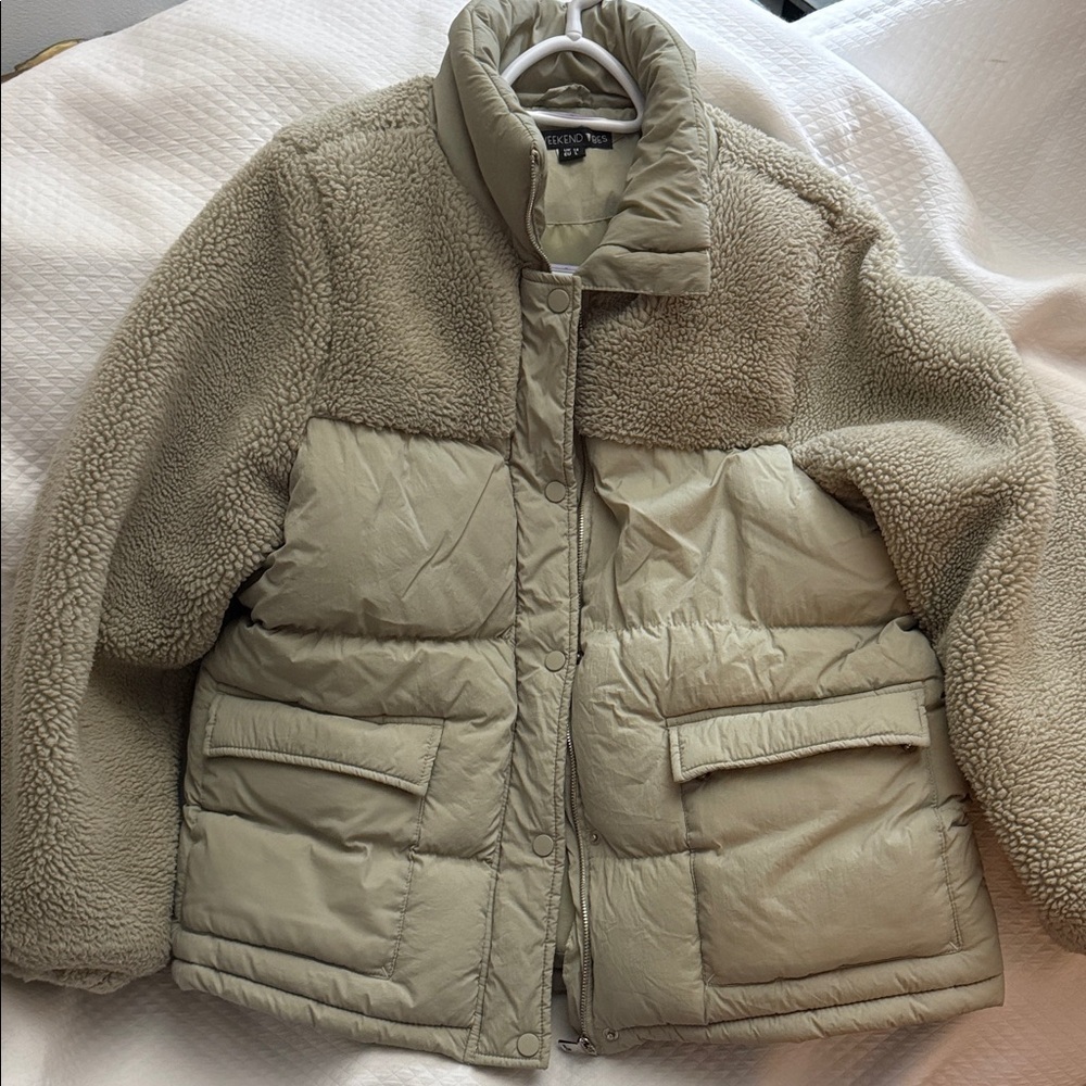 Sherpa and Quilted Jacket Weekend Vibes Size 14 Excellent condition
